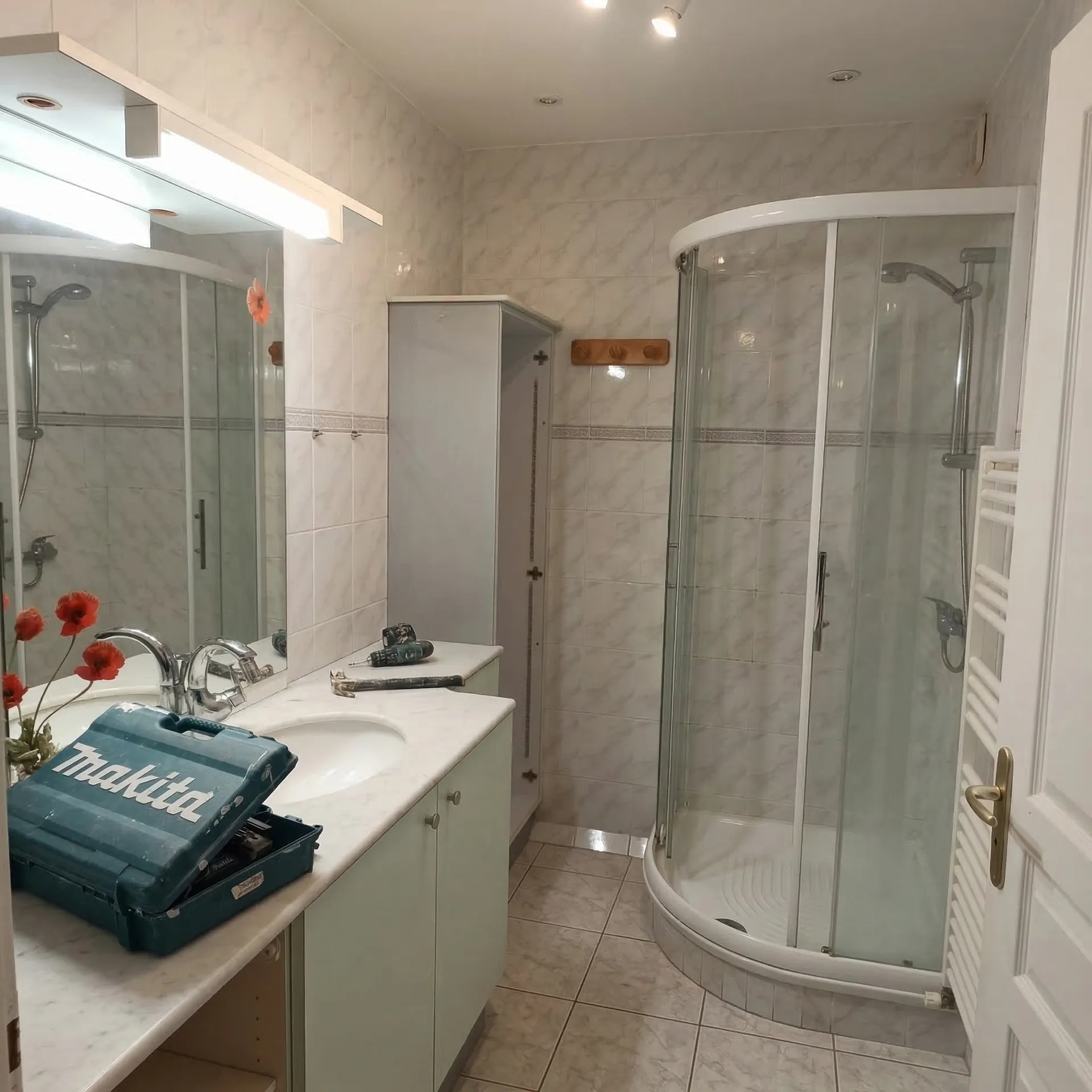 Salle de bain avant rénovation